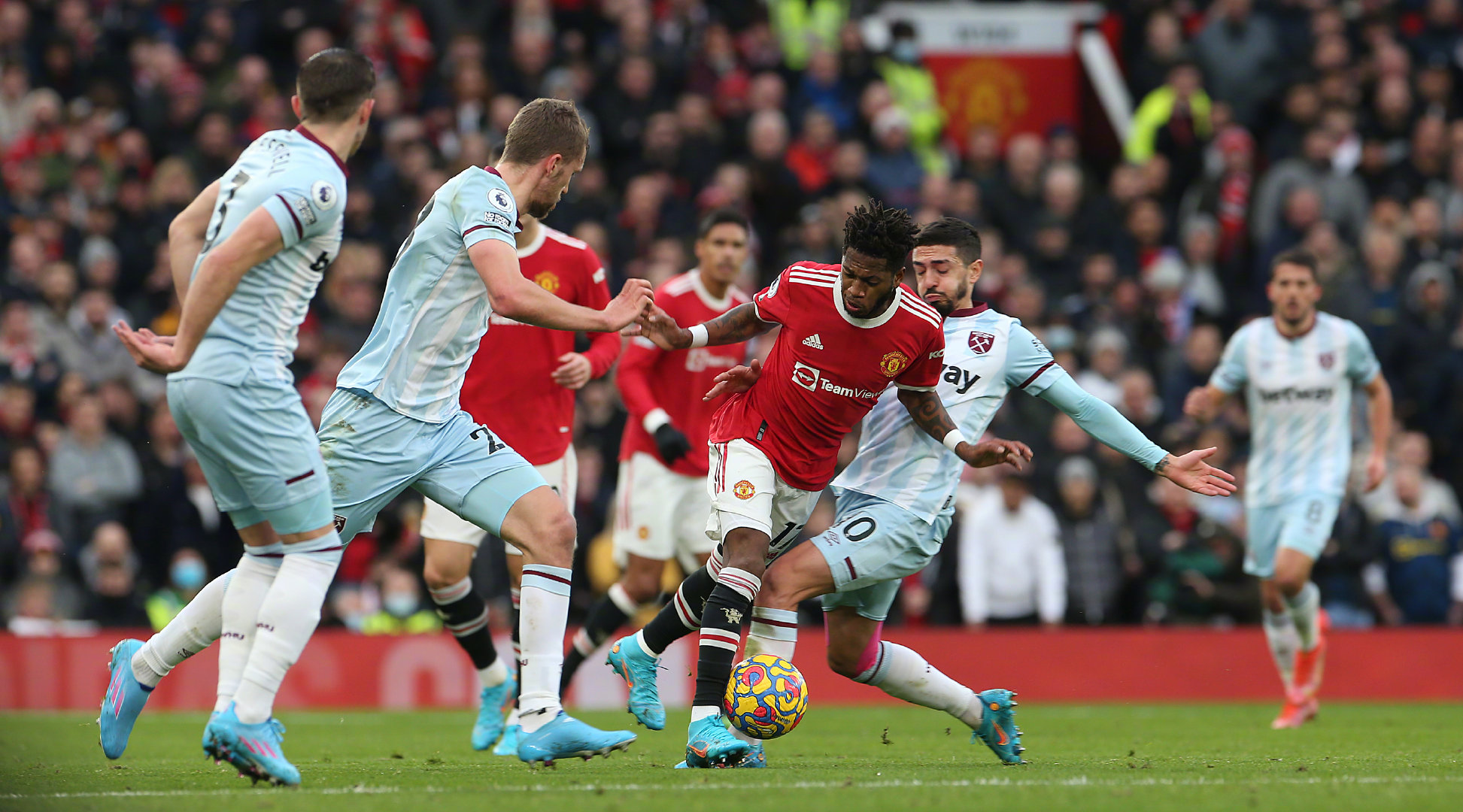 里交换球衣 里交换球衣